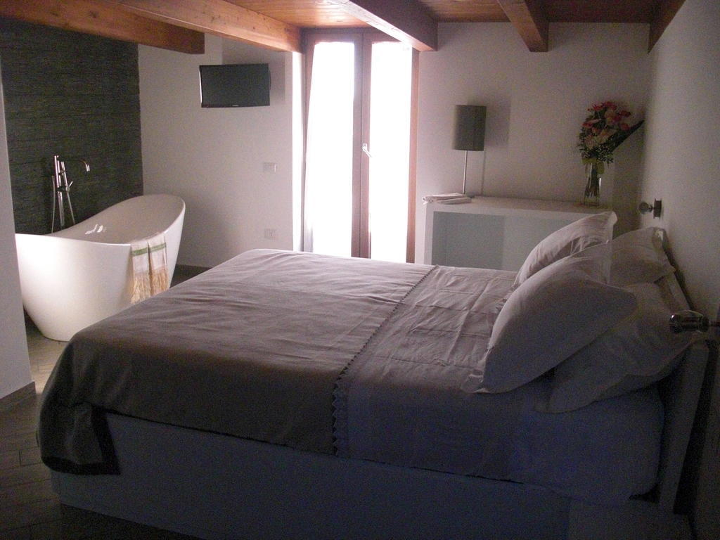 B&B Radici24 Battipaglia Kamer foto